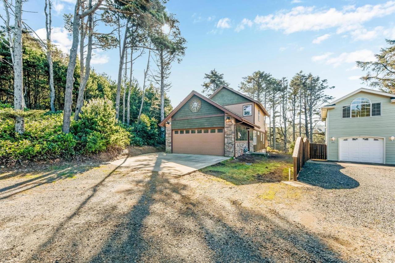 Yaquina Lighthouse View Beach Home Newport Exterior photo